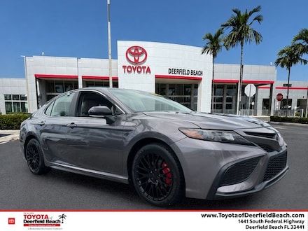 2023 Toyota Camry SE Sedan