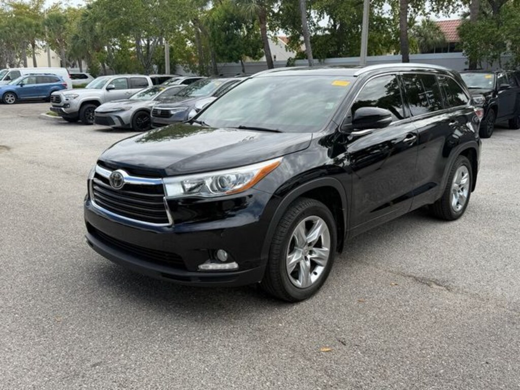 Used 2015 Toyota Highlander Limited Platinum V6 SUV