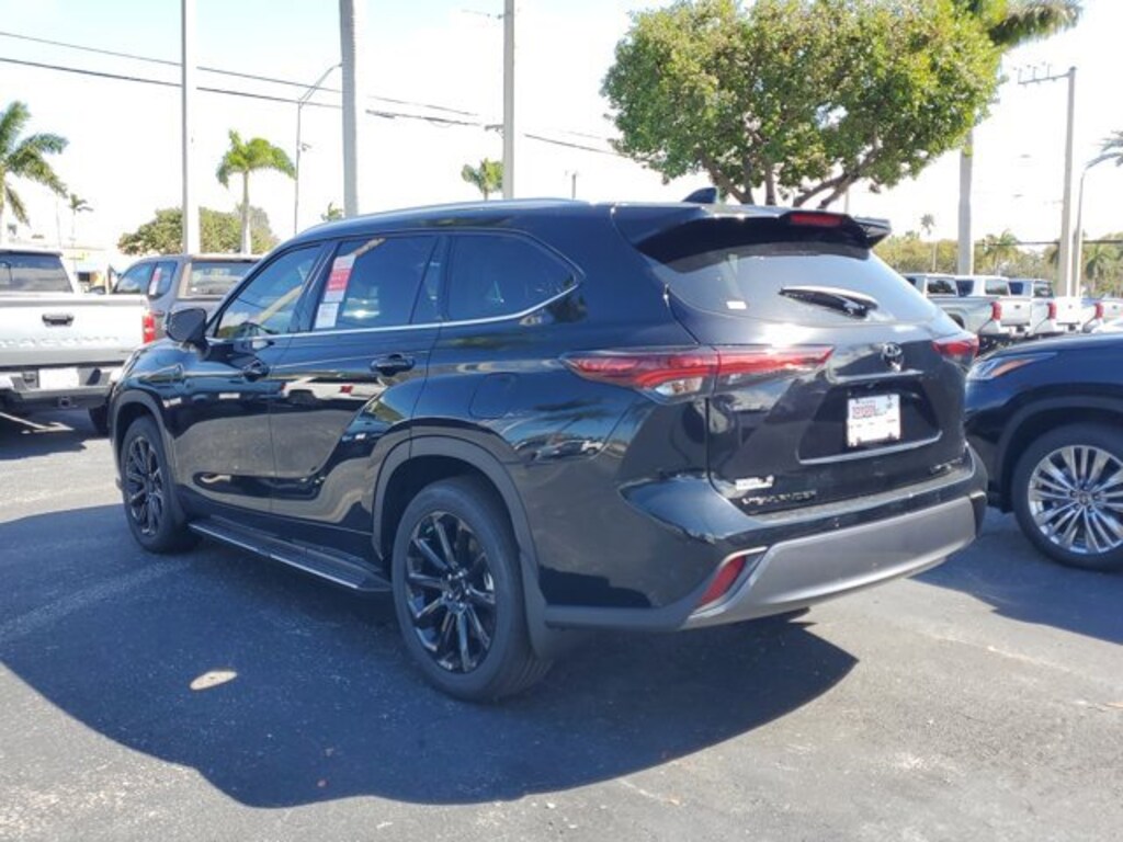 New 2026 Toyota Highlander Limited SUV