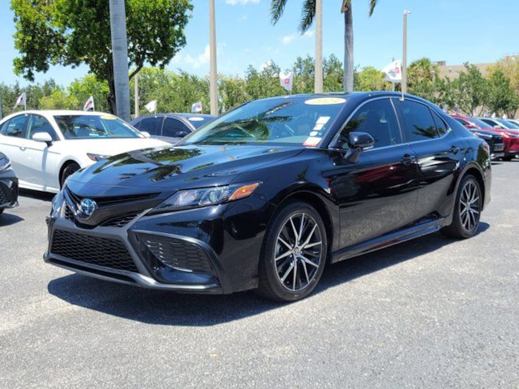 Certified 2024 Toyota Camry Hybrid SE Sedan
