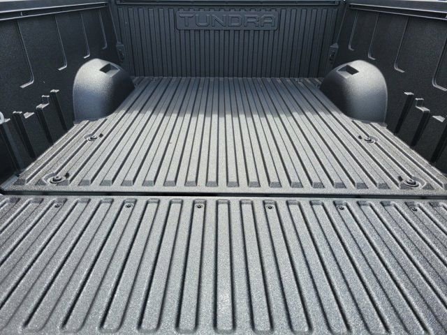 2026 Toyota Tundra Limited - Photo 7