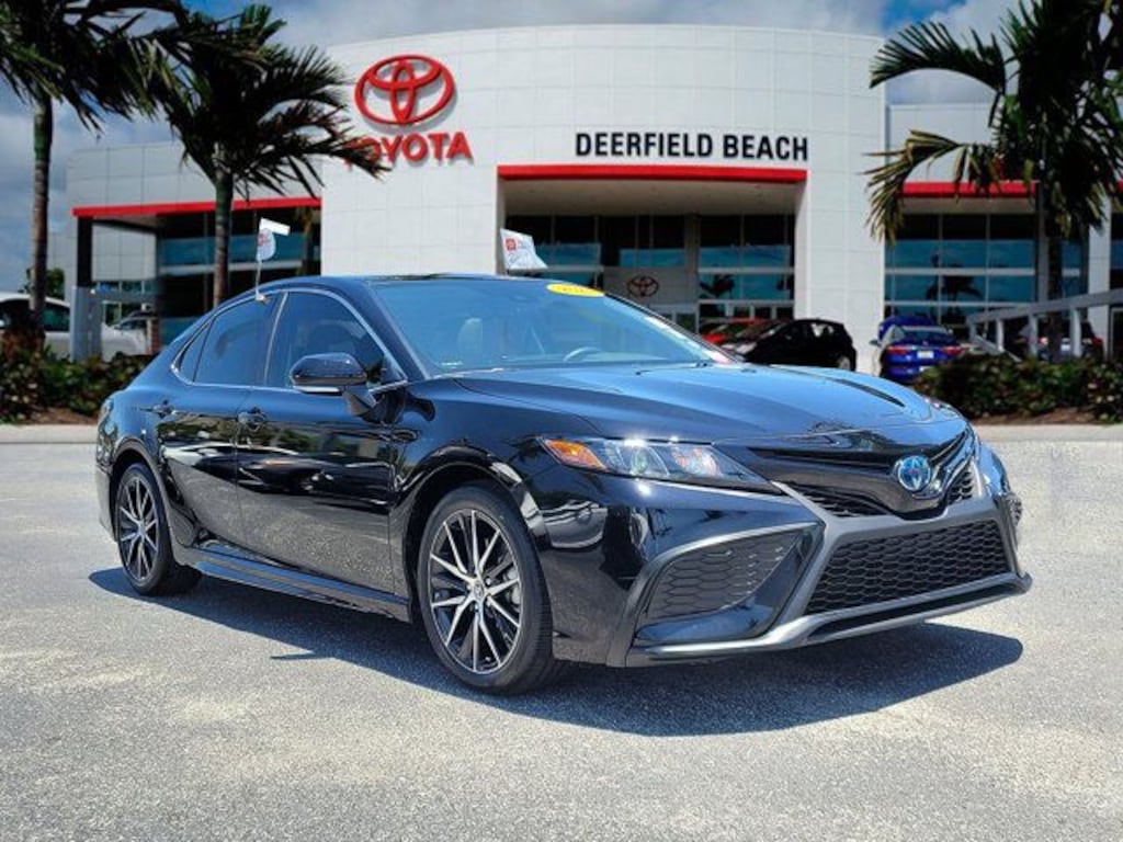 Certified 2024 Toyota Camry Hybrid SE Sedan