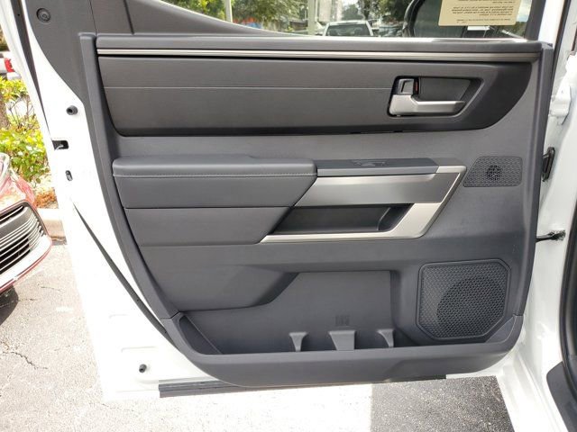 2026 Toyota Tundra SR5 - Photo 10