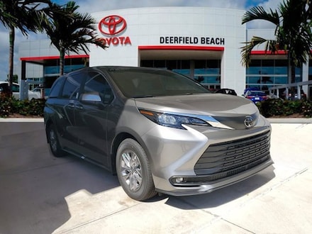 2026 Toyota Sienna XLE 8 Passenger Van Passenger Van