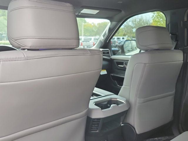 2026 Toyota Tundra Limited - Photo 9