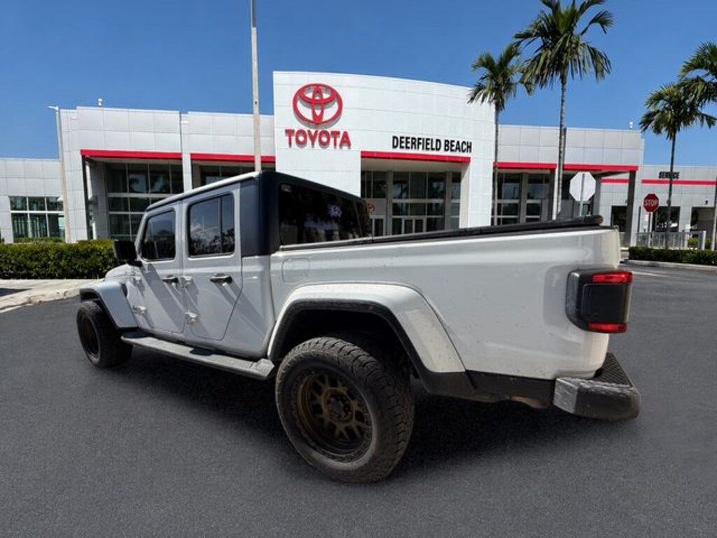 Used 2020 Jeep Gladiator Overland Truck Crew Cab