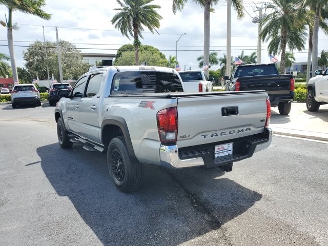 2023 Toyota Tacoma SR5 Double Cab photo 2