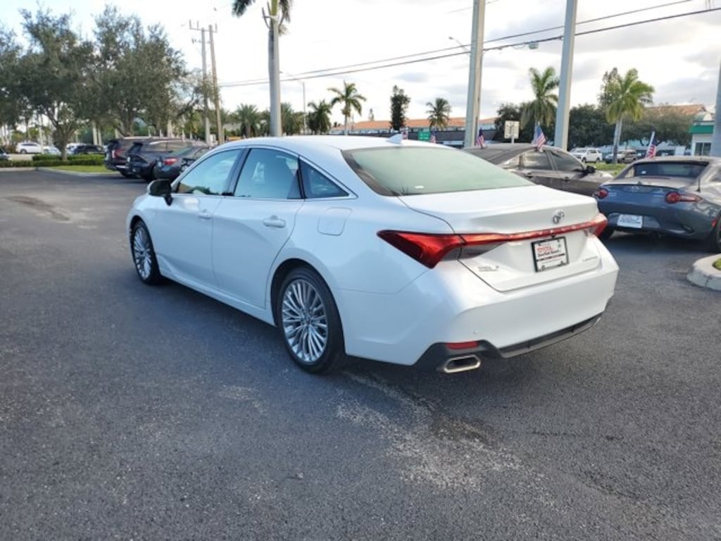 Used 2019 Toyota Avalon Limited Sedan