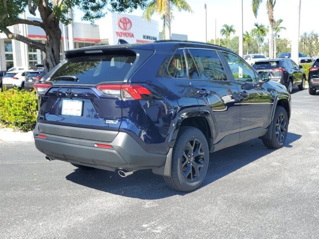New 2025 Toyota RAV4 XLE SUV