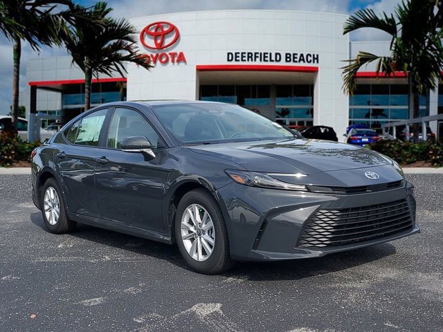2026 Toyota Camry LE's photo