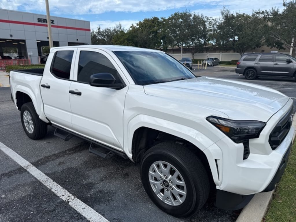 Used 2025 Toyota Tacoma SR Truck Double Cab