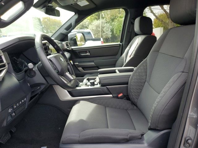 2026 Toyota Tundra SR5 - Photo 11