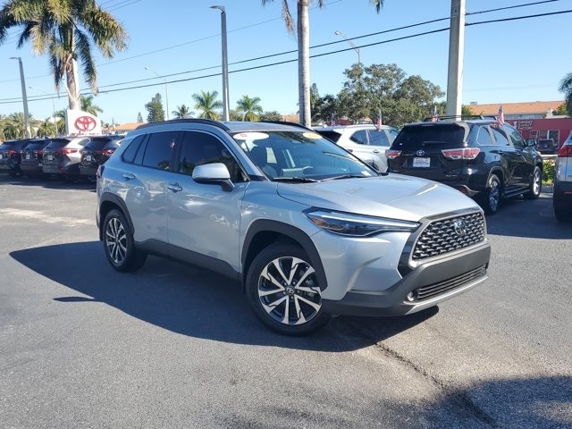 2024 Toyota Corolla Cross XLE