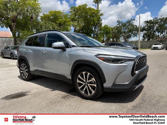 2024 Toyota Corolla Cross XLE AWD's photo
