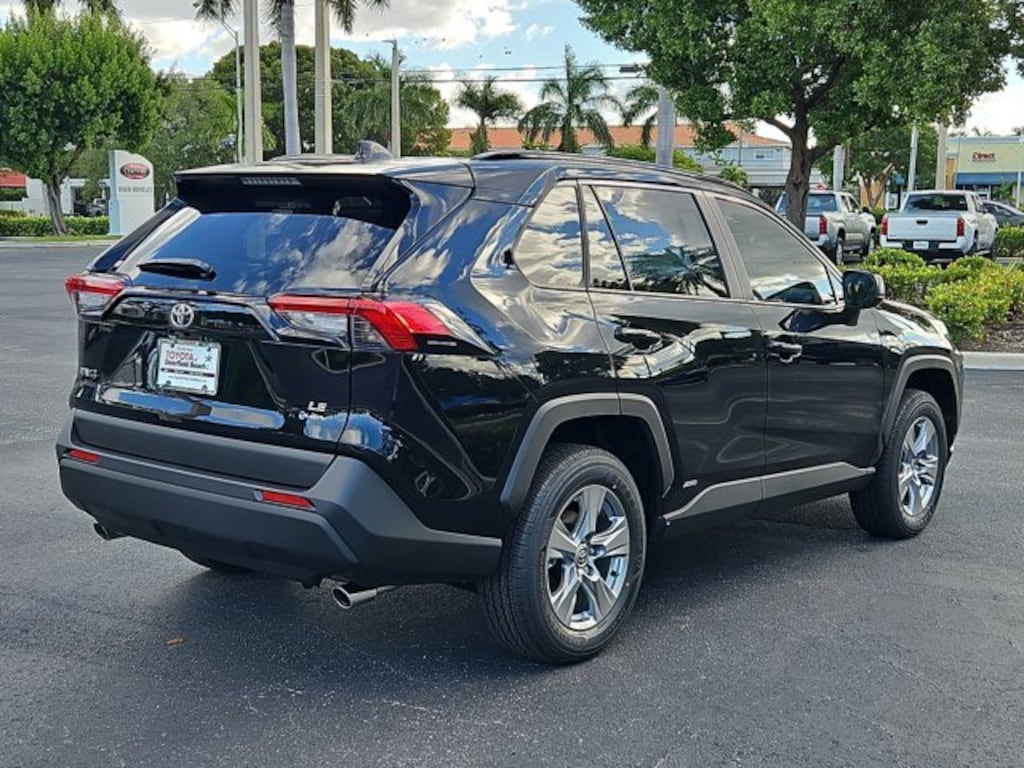 New 2025 Toyota RAV4 Hybrid LE SUV