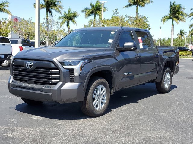 トラック TUNDRA FIRE 168,000 Toyota Tundra, Tundra Hybrid Trucks Recalled for