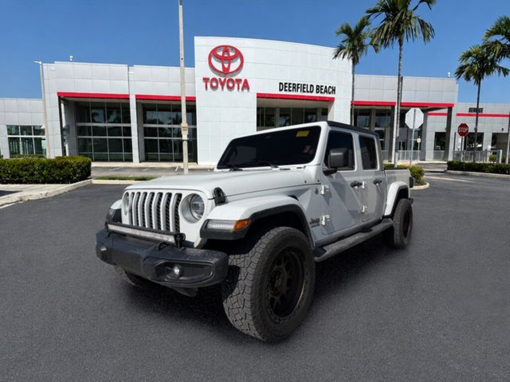 Used 2020 Jeep Gladiator Overland Truck Crew Cab