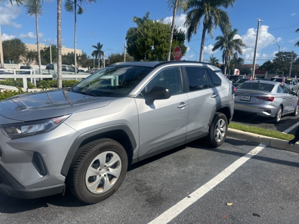 Used 2021 Toyota RAV4 LE SUV