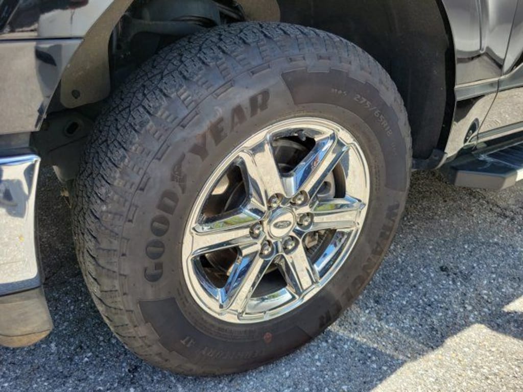 Used 2025 Ford F-150 XLT Truck SuperCrew Cab