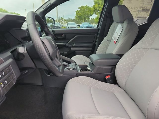 2026 Toyota Tacoma SR5 - Photo 18