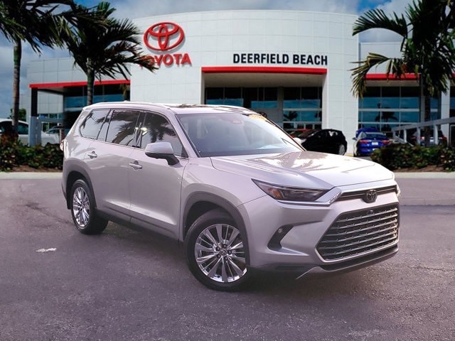 2024 Toyota Grand Highlander Platinum's photo