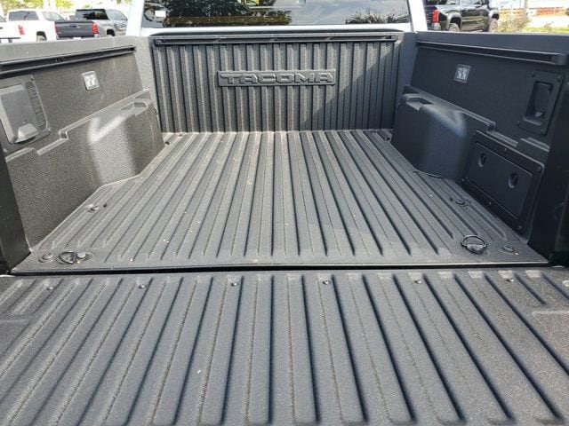 2025 Toyota Tacoma TRD Sport - Photo 6