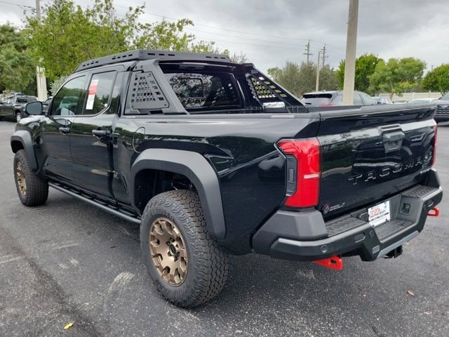 2026 Toyota Tacoma Trailhunter - Photo 3