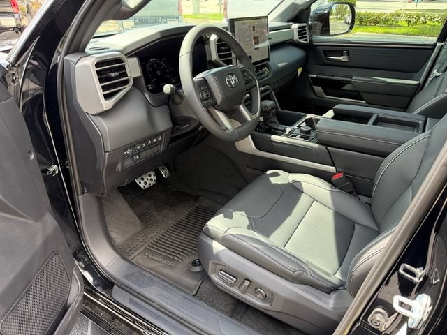 2026 Toyota Tundra Limited - Photo 8