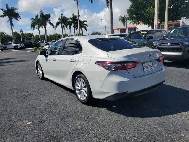 2024 Toyota Camry LE photo 3