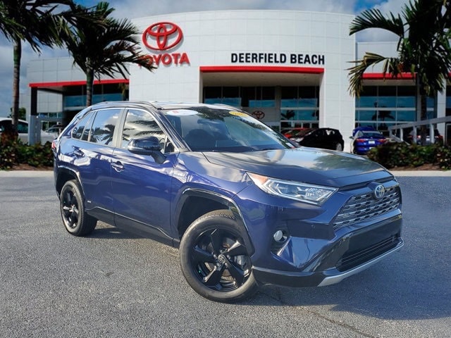 2021 Toyota RAV4 XSE's photo