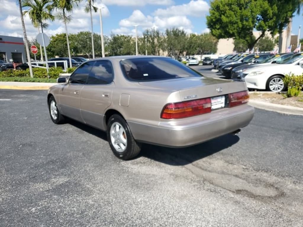 Used 1994 Lexus ES 300 Sedan