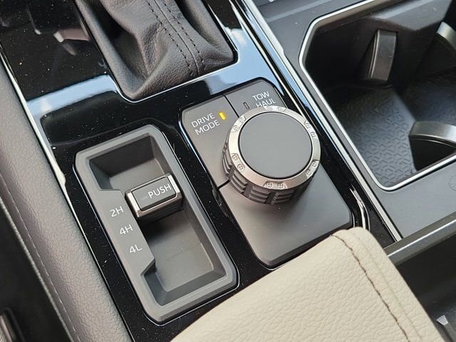 2026 Toyota Tundra Limited - Photo 32