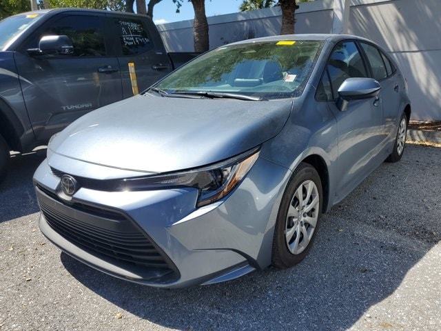 Used 2023 Toyota Corolla LE with VIN 5YFB4MDE4PP074256 for sale in Kansas City