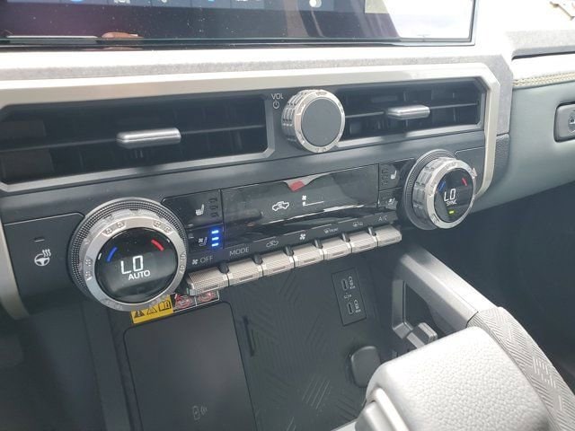 2026 Toyota Tacoma Trailhunter - Photo 18