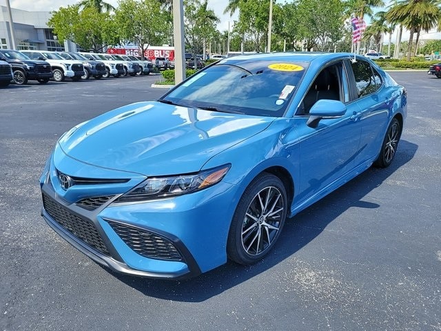 Used 2024 Toyota Camry SE with VIN 4T1G11AK6RU225736 for sale in Deerfield Beach, FL