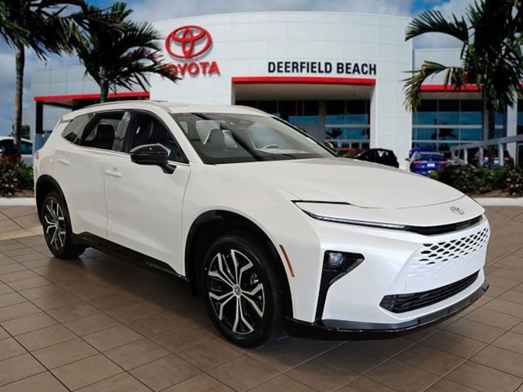 New 2025 Toyota Crown Signia XLE SUV