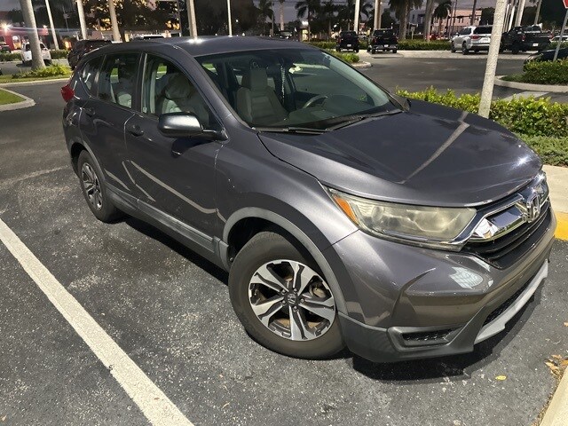 2017 Honda CR-V LX photo 2