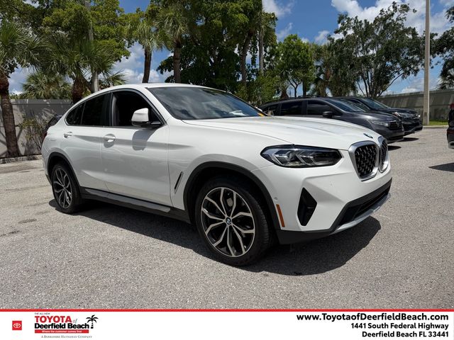 2024 BMW X4 xDrive30i's photo