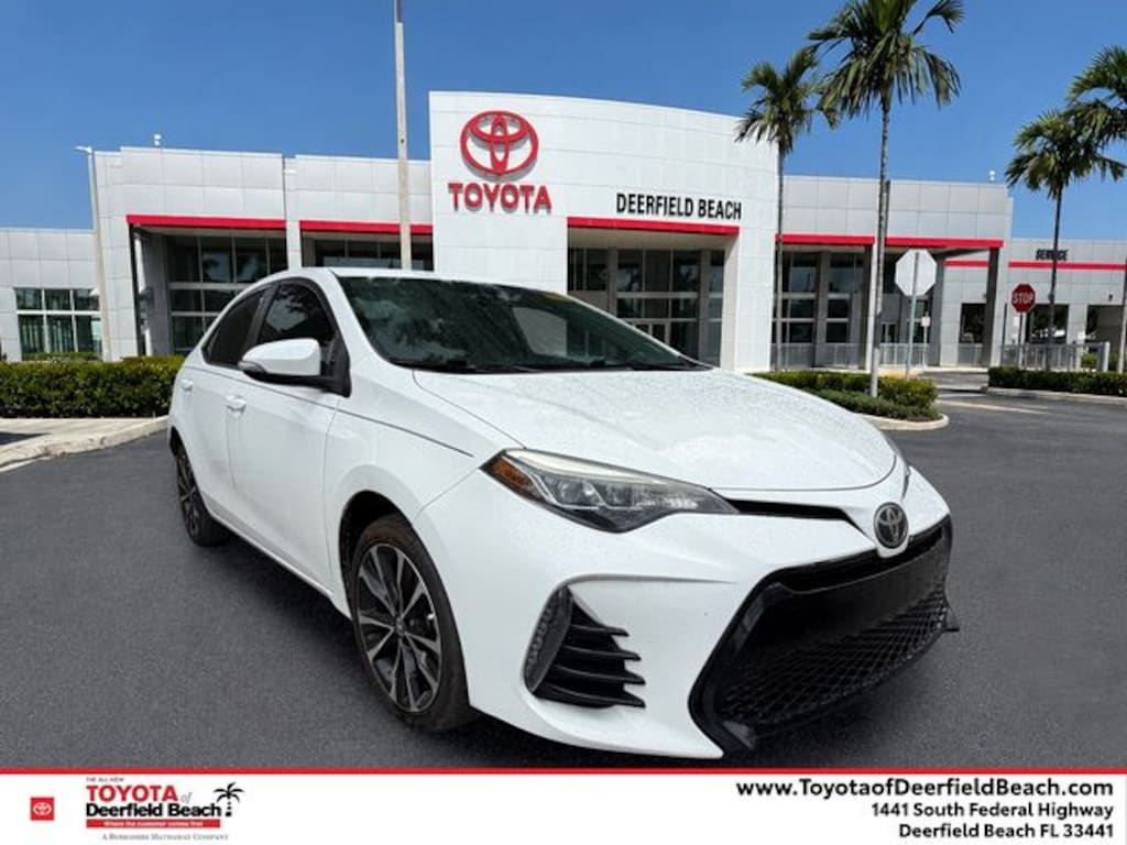 Used 2018 Toyota Corolla SE Sedan