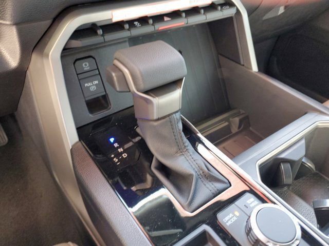 2026 Toyota Tundra SR5 - Photo 16