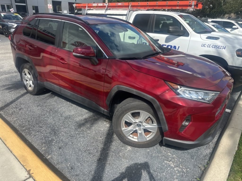 Used 2020 Toyota RAV4 XLE SUV