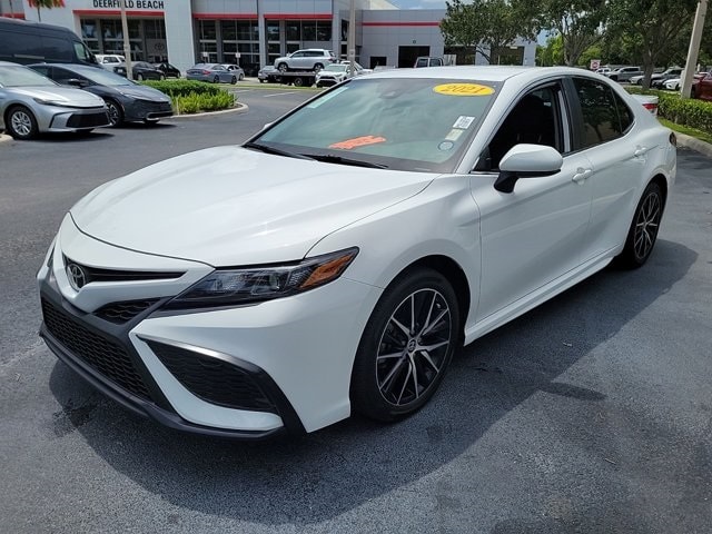 Certified 2021 Toyota Camry SE with VIN 4T1G11AK4MU613234 for sale in Deerfield Beach, FL