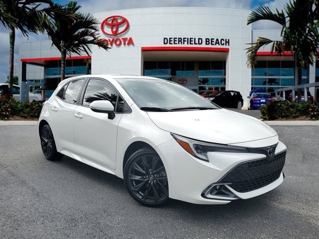 2025 Toyota Corolla Hatchback XSE