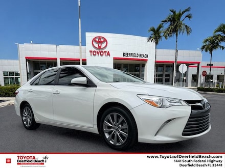 2017 Toyota Camry XLE Sedan
