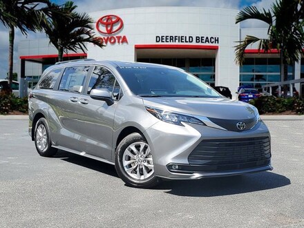 2026 Toyota Sienna XLE 8 Passenger Van Passenger Van