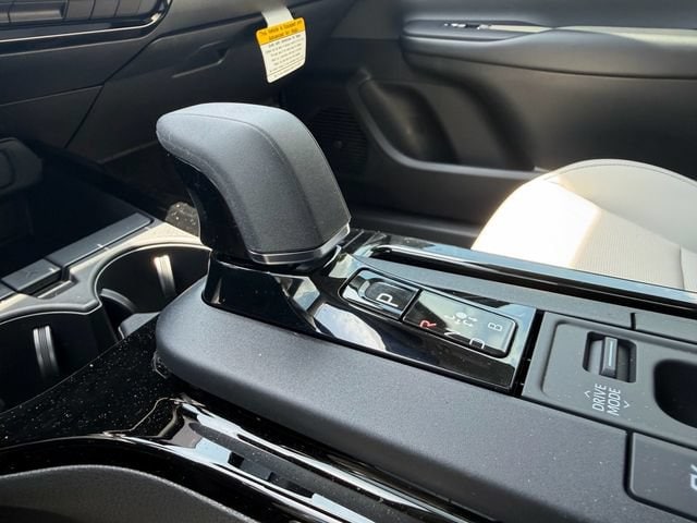 2026 Toyota Prius Limited - Photo 17