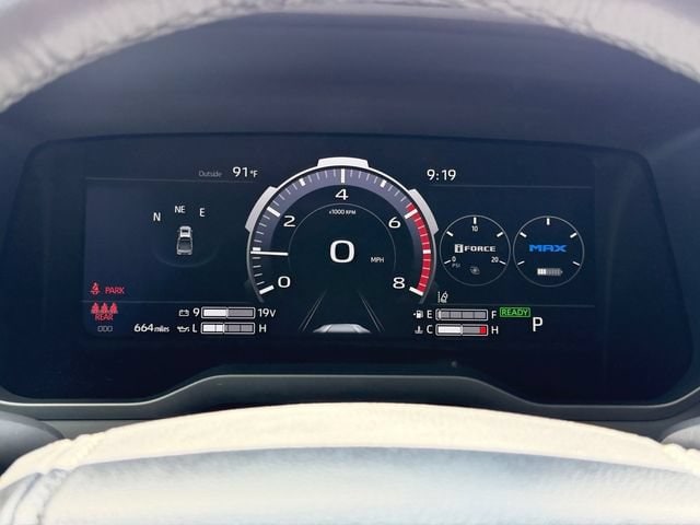 2026 Toyota Tundra Limited - Photo 14