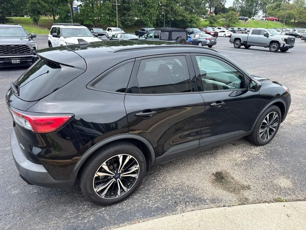 Used 2021 Ford Escape SE SUV