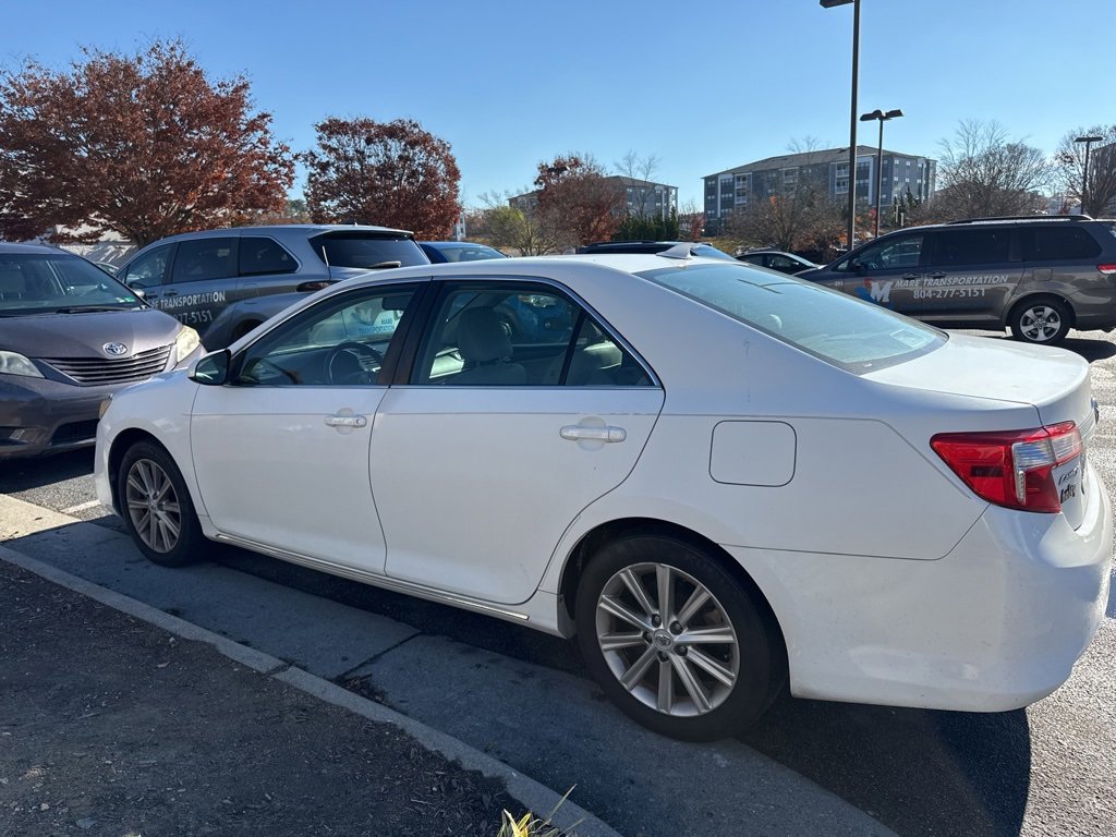 2012 Toyota Camry XLE photo 3