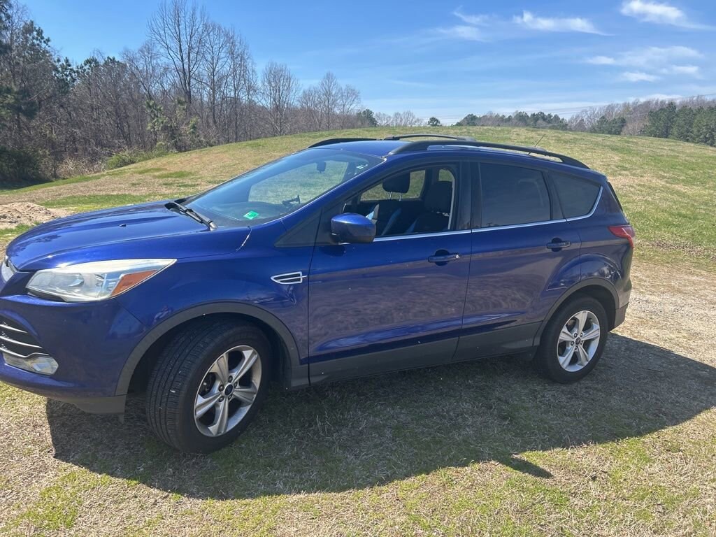 Used 2015 Ford Escape SE SUV